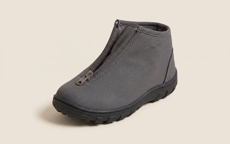 Les bottines de protection : à qui elles conviennent